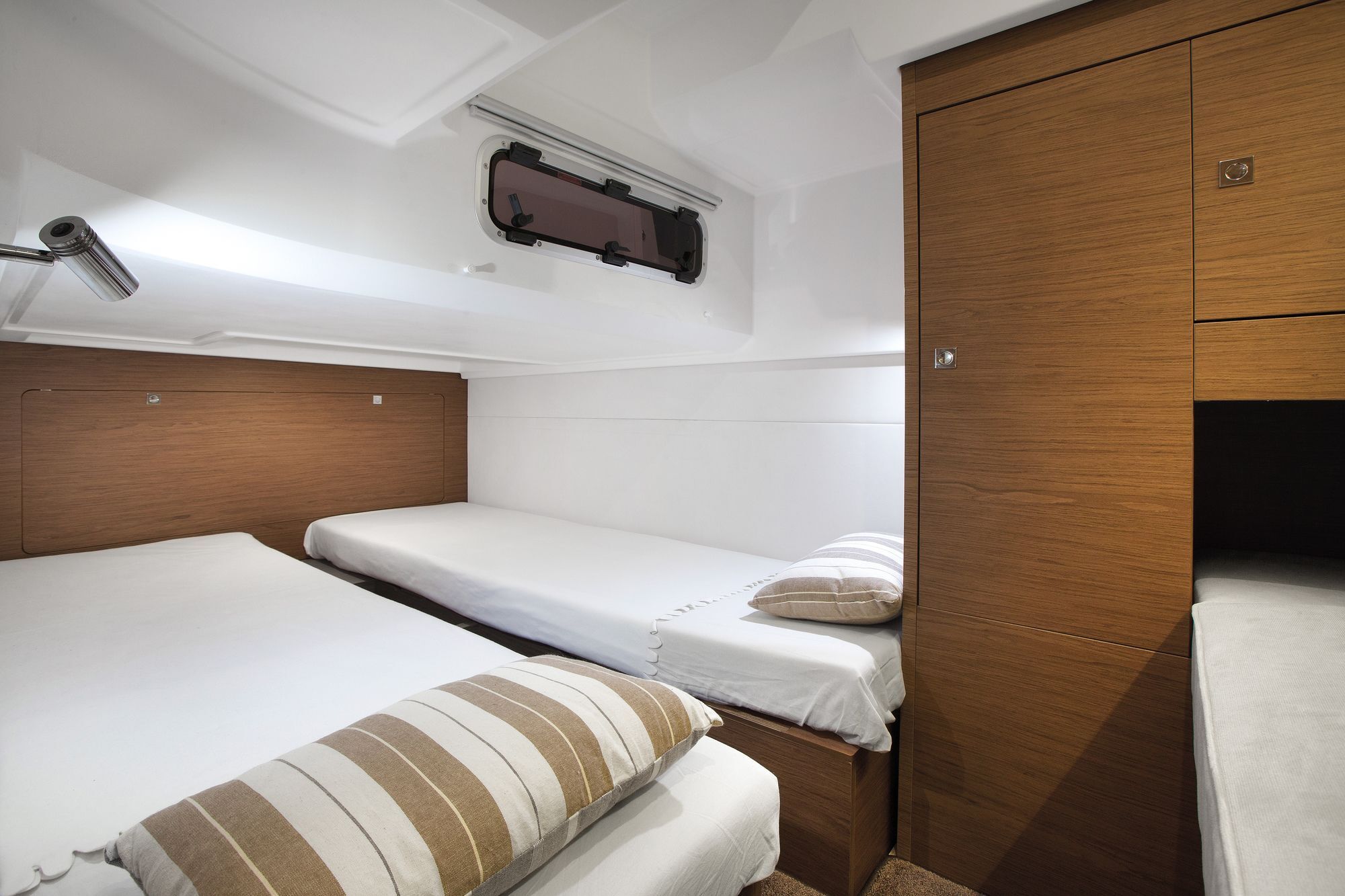 Hotel Vietyacht Marina Club - Halong Bay Cruise à Hạ Long Extérieur photo